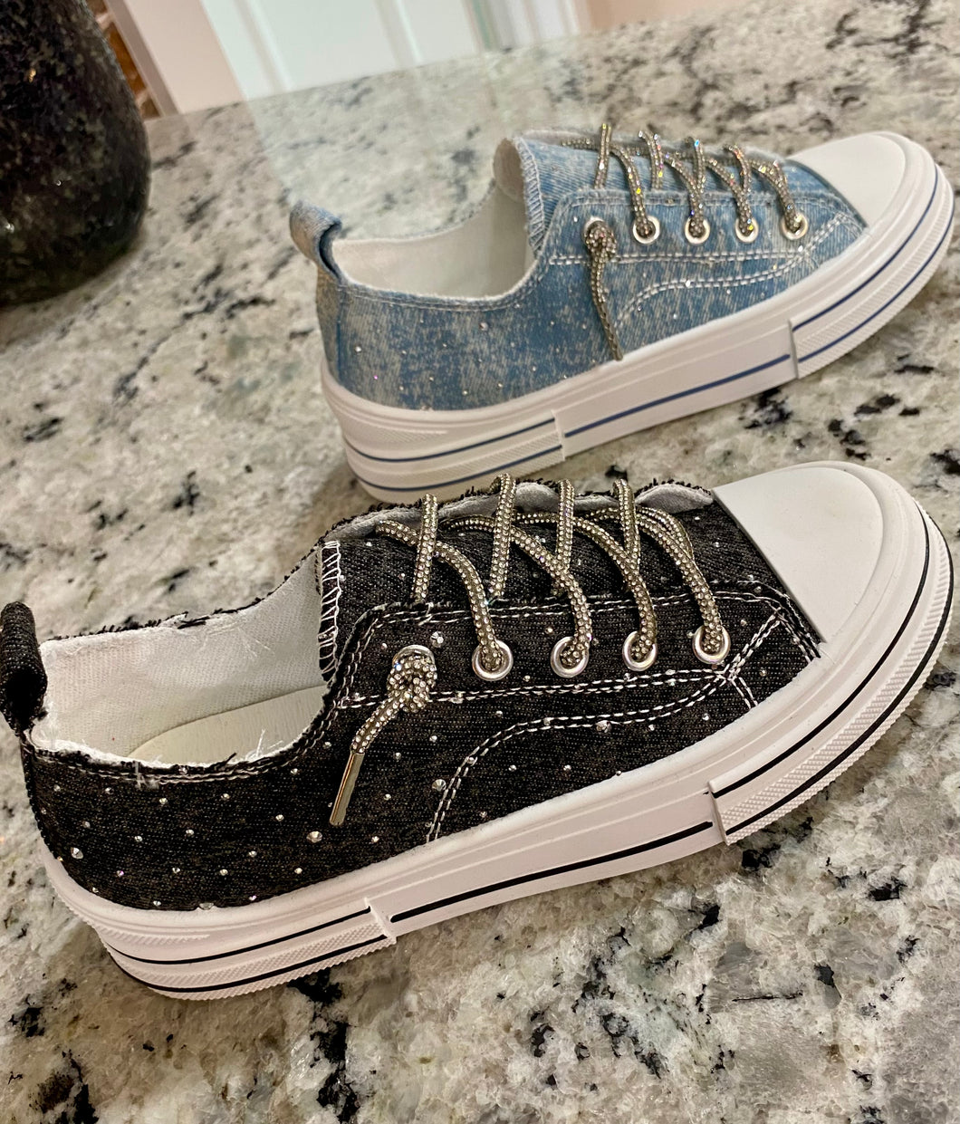 VERY G AMAN DENIM RHINESTONE TENNIS SHOE