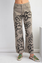 Load image into Gallery viewer, FLOWER PRINTED WASHED PANT
