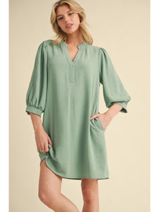 SPLIT U-NECK 3/4 BANDED CUFF SLEEVE DRESS