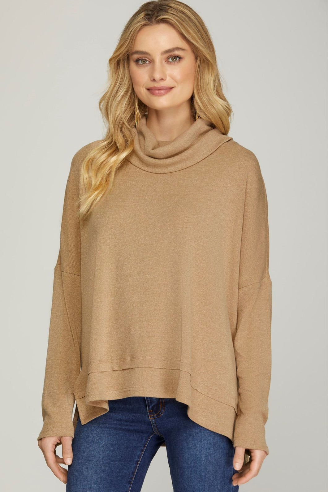 LONGSLEEVE TURTLE-NECK TOP