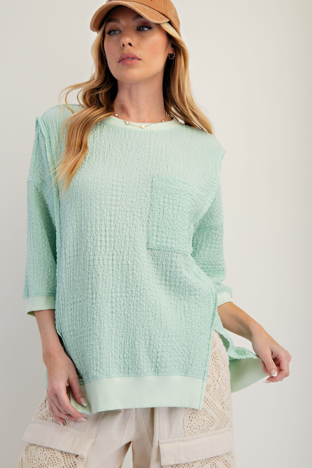 POPCORN KNIT OVERSIZED TOP