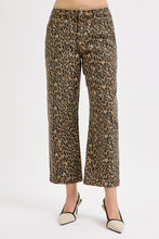 Load image into Gallery viewer, RISEN LEPOARD MID RISE CROP RELAXED PANT
