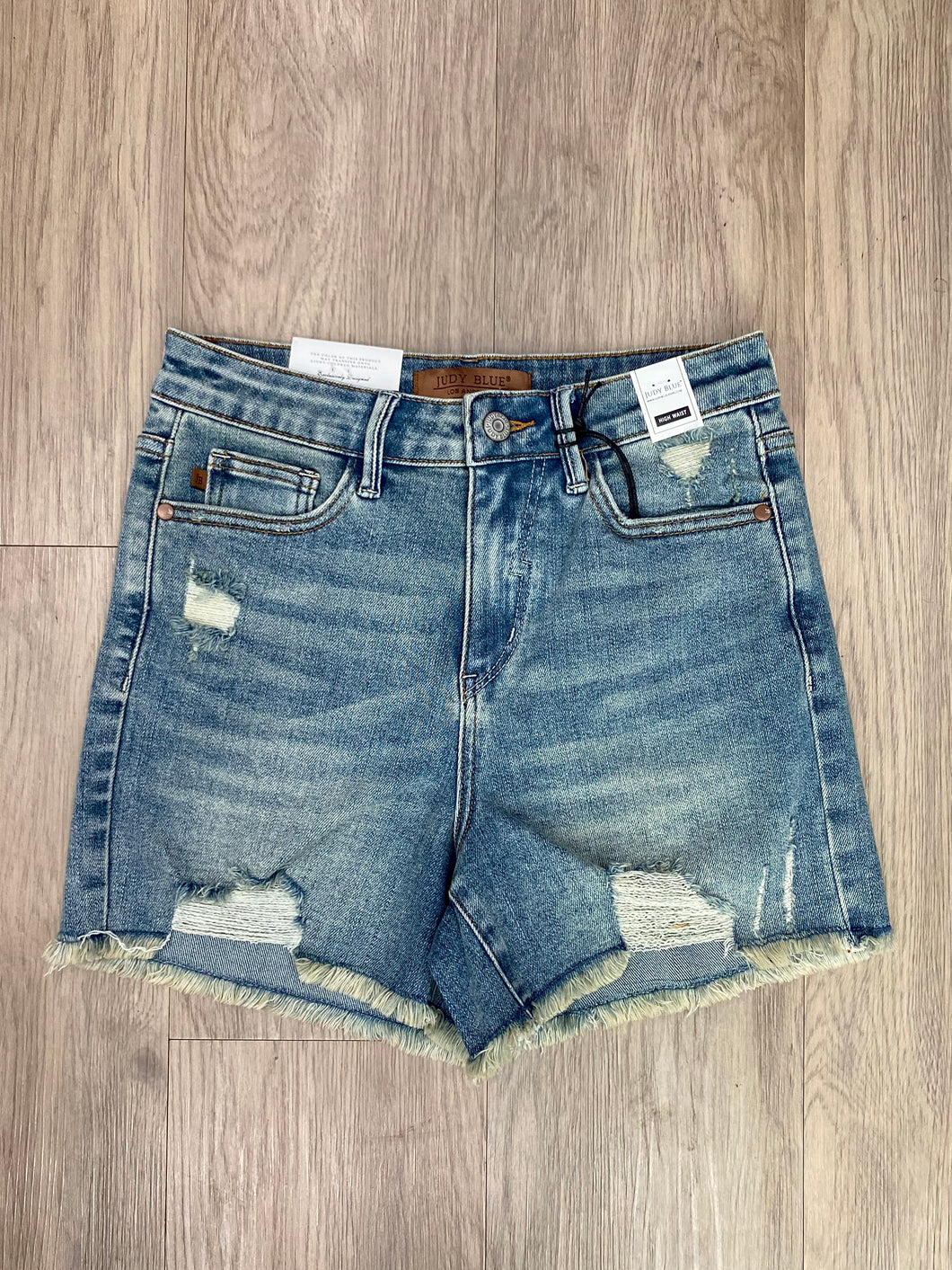 JUDY BLUE HW VINTAGE WASH FLY STITCH SHORTS