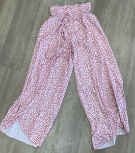 PINK FLORAL FLOWY PANTS