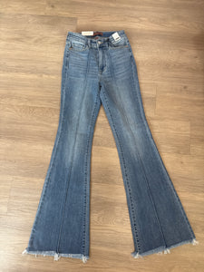 JUDY BLUE HW FLARE FRONT PINTUCK DETAIL
