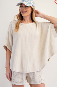 EASEL SHORT SLEEVE MINERAL WASHED TOP