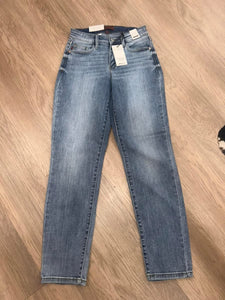 JUDY BLUE MID-RISE VINTAGE WASH SLIM FIT