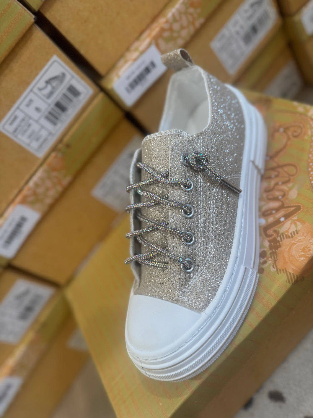 VERY G AMAN GOLD GLITTER RHINESTONE TENNIS SHOES