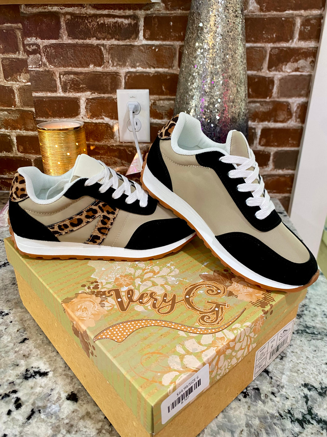 VERY G BLACK&LEOPARD TENNIS SHOE